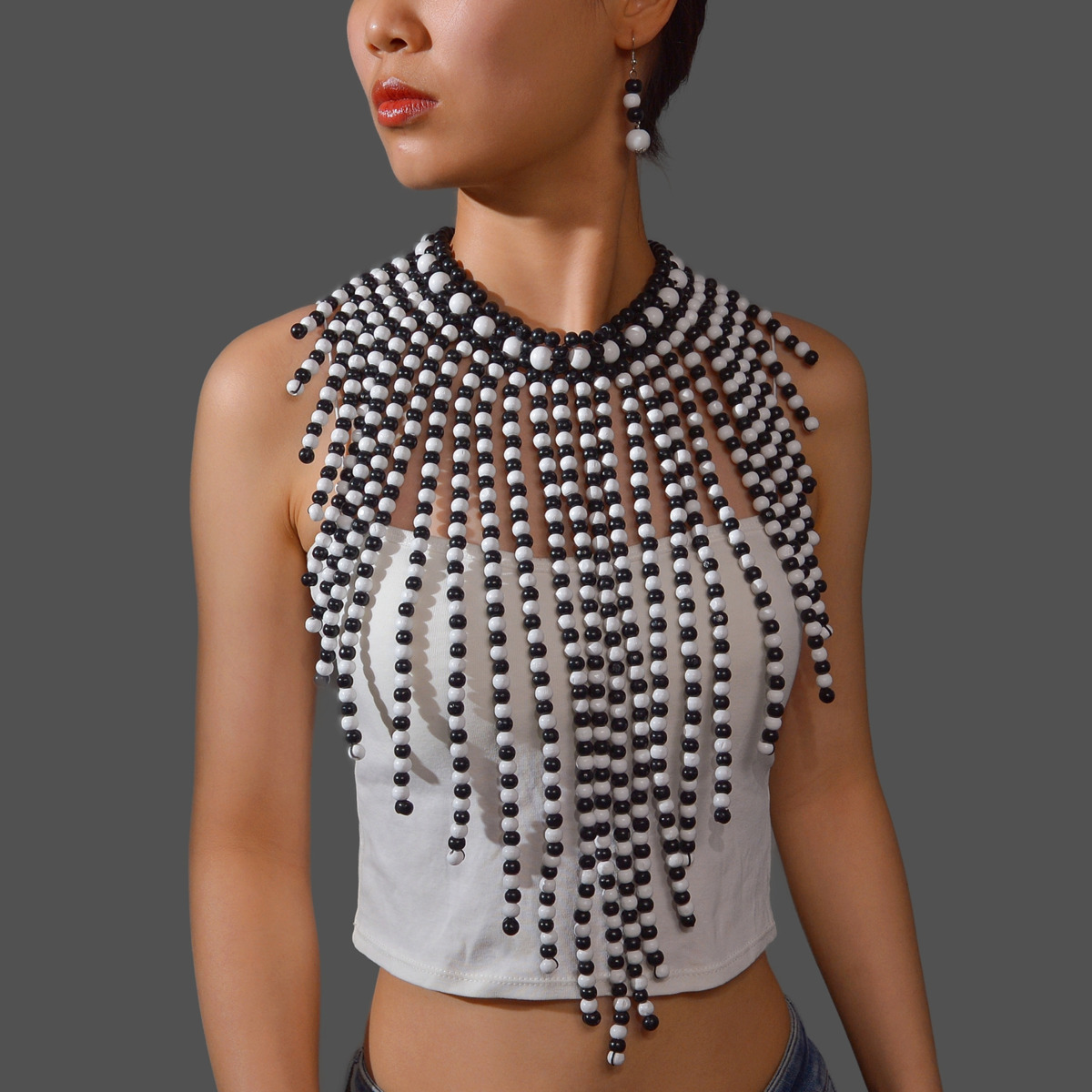 Women'S Fashion In The 1920S - Set di collana e orecchini con