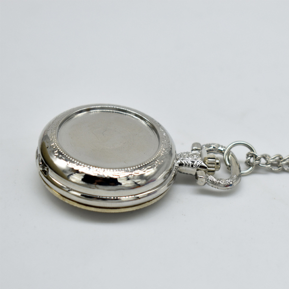 Collana con Ciondolo Orologio  - Women Fashion Hub recensione e prezzo