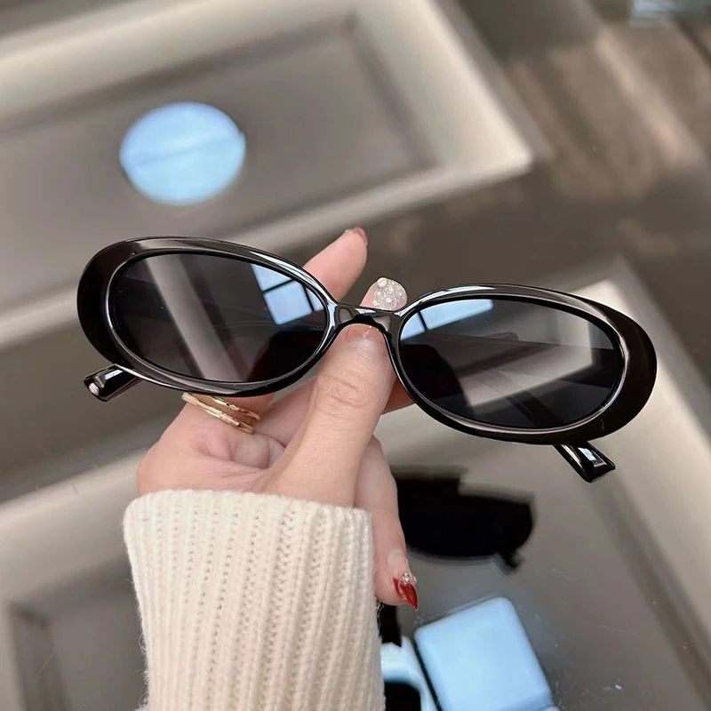 Nuovi Occhiali da Sole Ovali V - Women'S Fashion Eyeglass Frames recensione e prezzo
